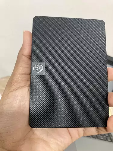 Foto de teste Seagate STKM2000400